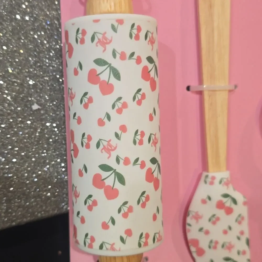 Juicy Couture Home 6-PC Mini‎ Baking Set